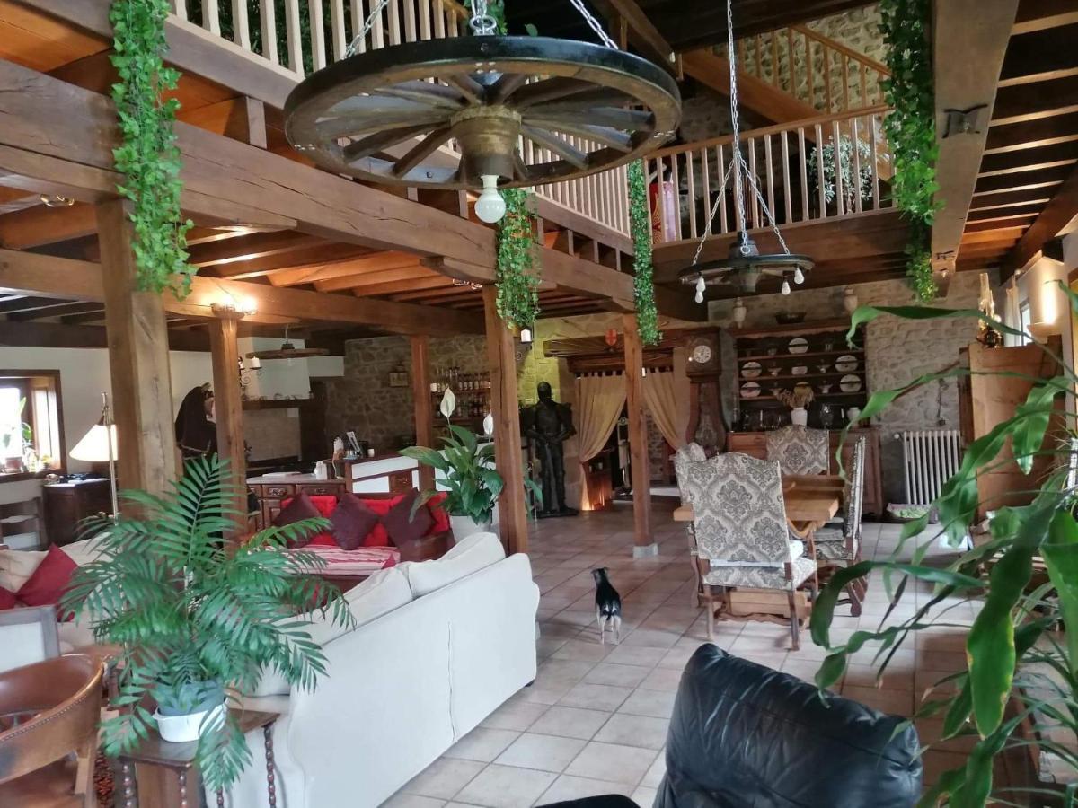 Saint-Priest-des-Champs A L'Oree Du Parc المظهر الخارجي الصورة